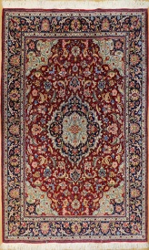 R367 Persian Kashan Carpet