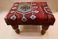 R7039 Vintage Kilim Footstool