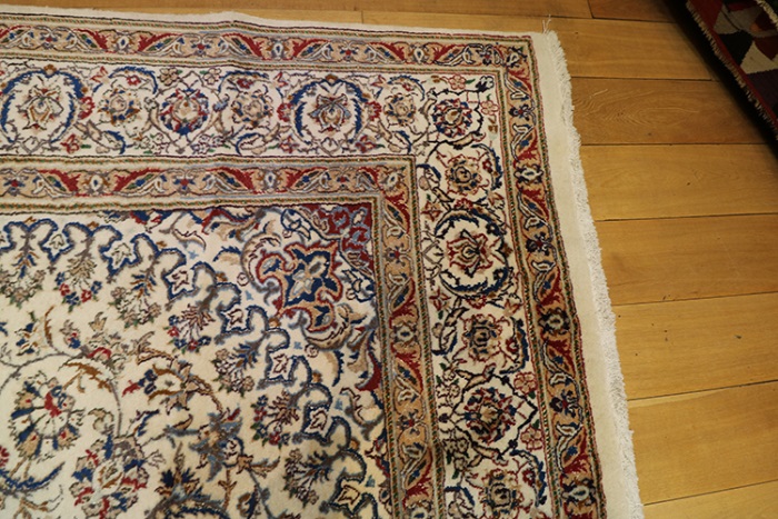 Persian Silk And Wool Nain Carpet 8524