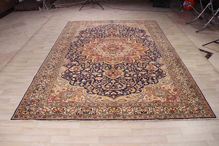 6418 Vintage Persian Isfahan Carpet