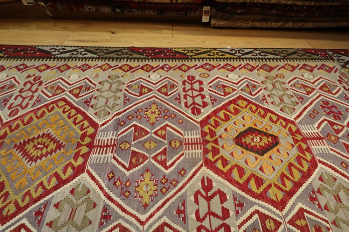 Vintage Turkish Kilim Rug | Rug Store Online - 8734