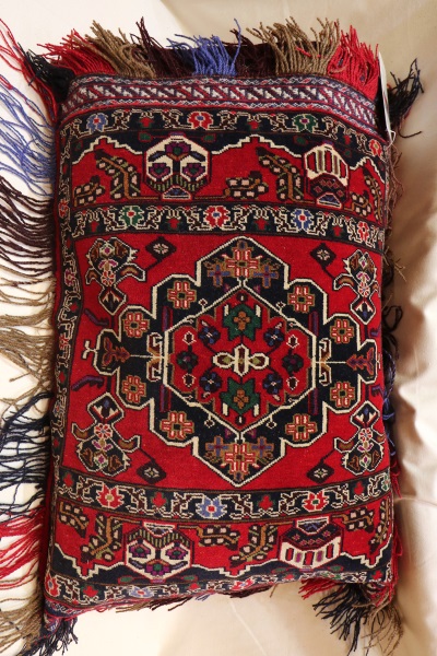 R8392 Afghan Carpet Floor Cushion Cover