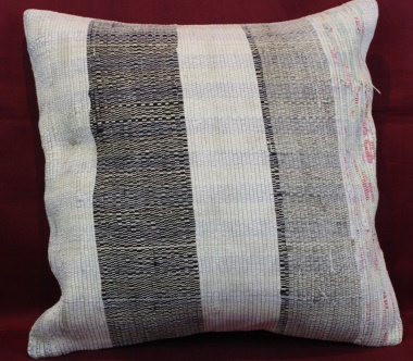 M1335 Anatolian Kilim Cushion Cover