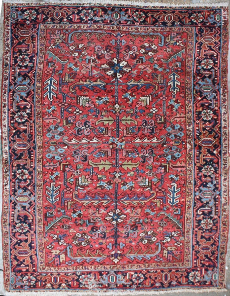 R6984 Antique Heriz Carpet