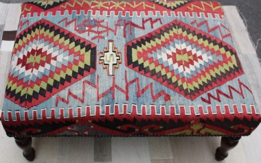 R7021 Antique Kilim Stool Table