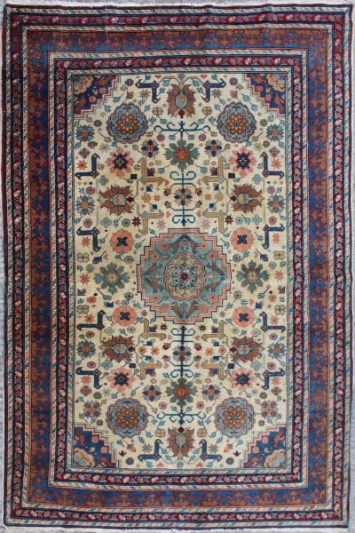 R5308 Antique Oriental Rugs and Carpets