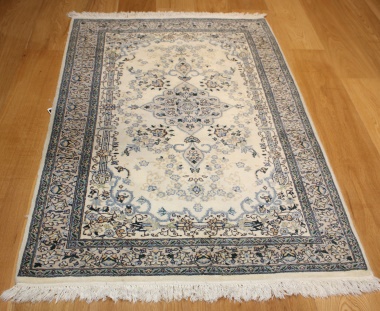 R8606 Antique Persian Kashan Rugs