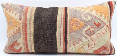 D116 Antique Turkish Kilim Cushion Cover