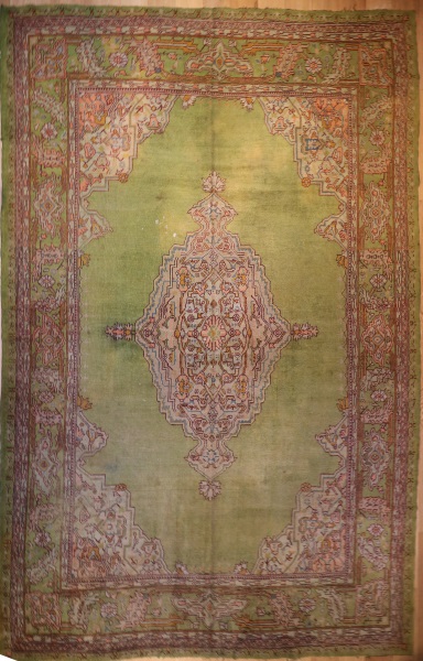 R5991 Antique Ushak Carpet