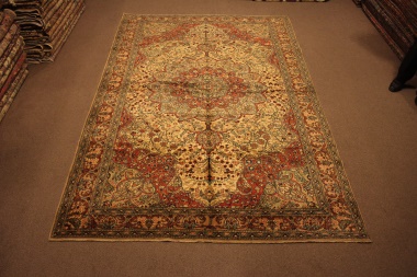 R8593 Beautiful Vintage Persian Carpet