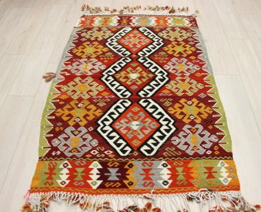 Beautiful Vintage Turkish Kilim Rugs 10159
