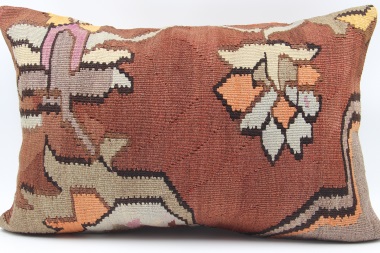 D472 Vintage Kilim Lumbar Pillow Cover