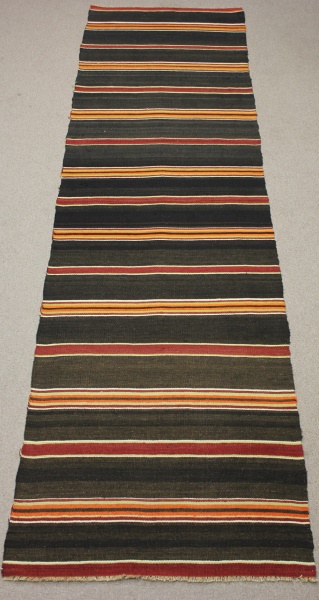 R8504 Decorative Vintage Kilim Runner