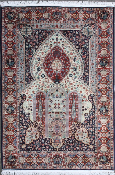 R7423 Fine Persian Isfahan Carpet