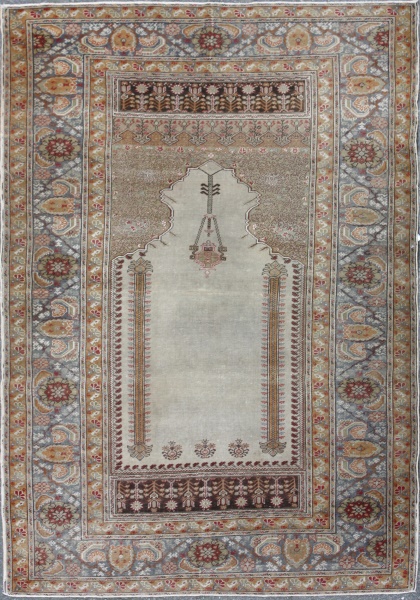 R3326 Ghiordes Rug