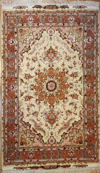 Handmade Persian Silk and Wool Tabriz Rug R8441