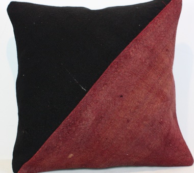 M99 Kilim Cushion Cover