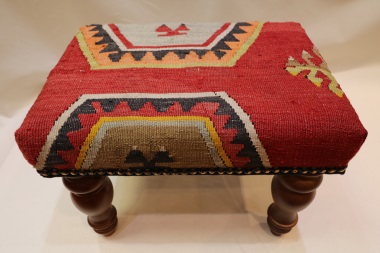 R3934 Kilim Footstool