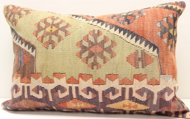 D130 Kilim Pillow Cover