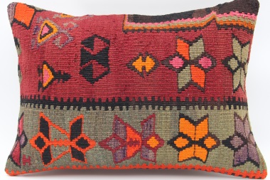 D149 Kilim Pillow Cover