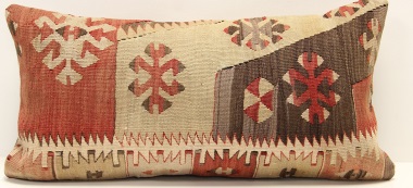 D93 Kilim Pillow Cover