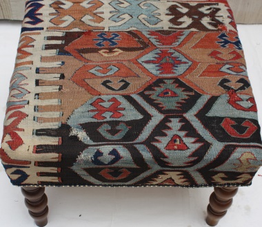 R4719 Kilim Stool