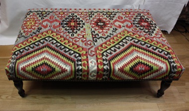 F21 Large Kilim Table Stool