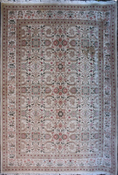 R7306 Large Persian Carpet