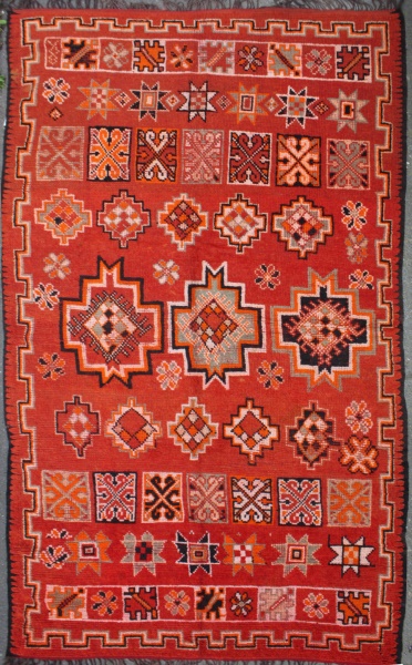 R6951 Antique Moroccan Carpet