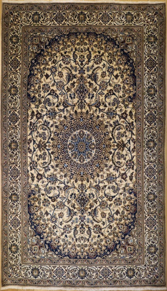 R9029 Persian Silk and wool Nain Carpets