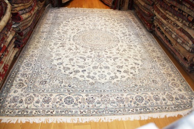 R8675 Persian Silk and wool Nain Carpets