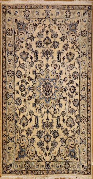 R8470 Persian Silk and wool Nain Rugs