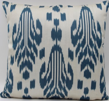 Rug Store Ikat Cushion Cover - i247