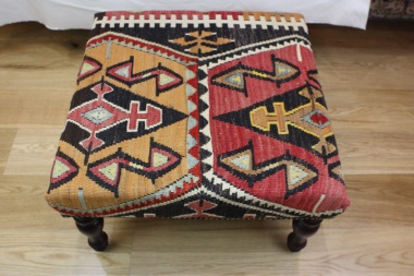 R4527 Rug Store Kilim Stool Tables