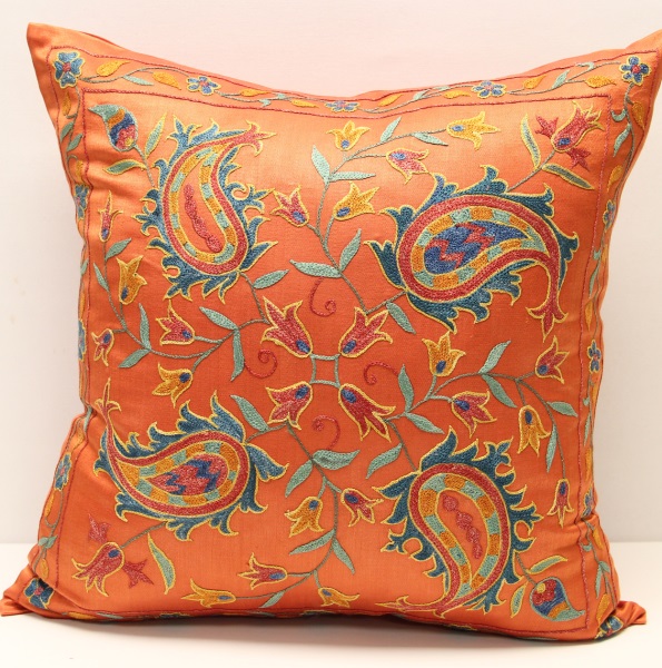 C55 Silk Suzani Cushion Cover