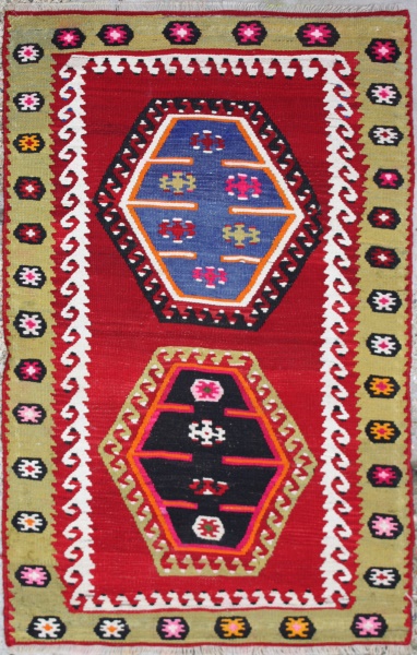 R5470 Small Kilim Rug