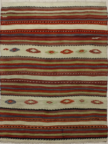 R5726 Small Kilim Rug