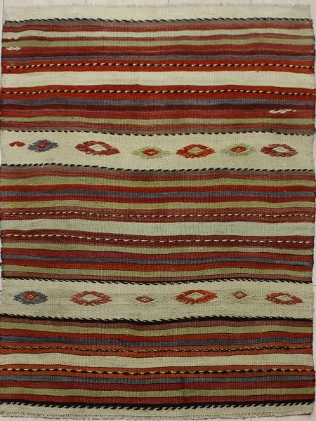 R5726 Small Kilim Rug