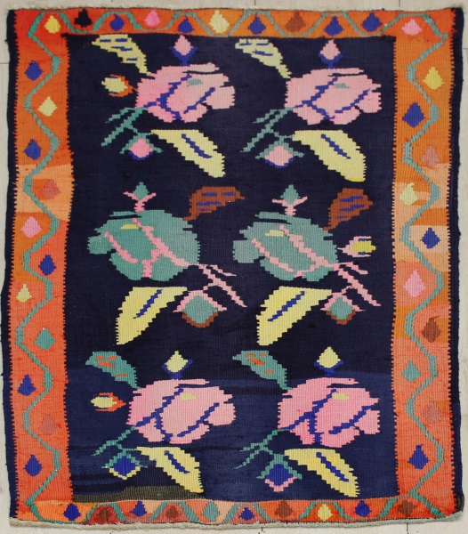 R6267 Small Kilim Rug