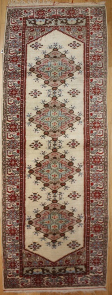 Turkish Decorative Carpet Runner R7705