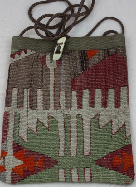 Turkish Hand woven Anatolian Kilim Hand Bags H38