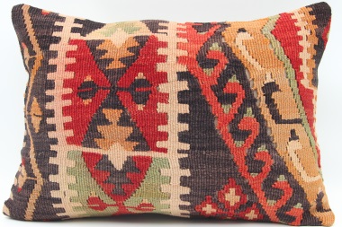 D1 Turkish Kilim Pillow Cover