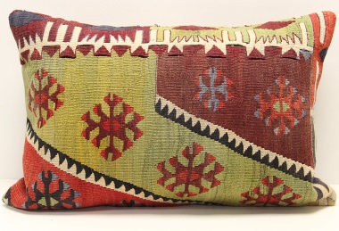 D309 Turkish Kilim Pillow Cover