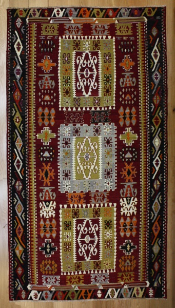 R8129 Turkish Kilim Rug