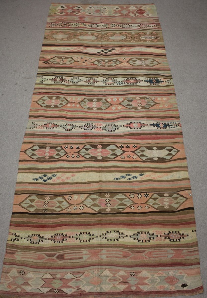 R8539 Turkish Kilim Rug Runner