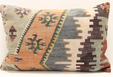 D334 Turkish Vintage Kilim Pillow Cover