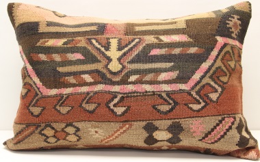 D334 Turkish Vintage Kilim Pillow Cover