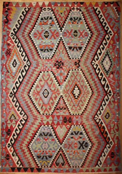 Turkish Vintage Kilim Rug R8009