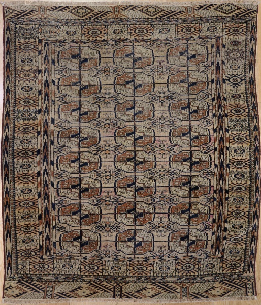 F726 Turkoman Tekke Rugs