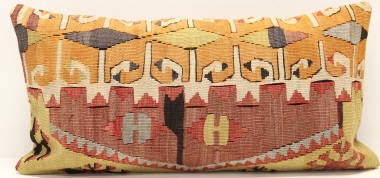 D67 Vintage Kilim Pillow Cover